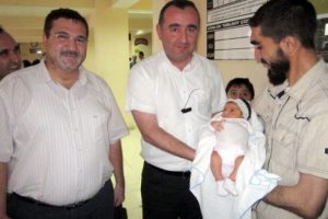 Bu bebek STK'ları hareketlendirdi