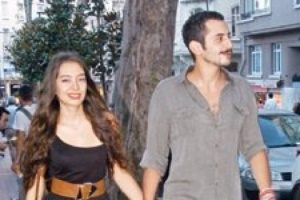 Bir set aşkı daha