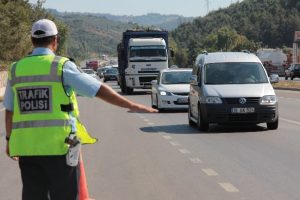 Emniyetten bayram &ouml;ncesi radar uygulaması