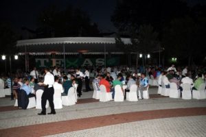 Teksas İftarda Buluştu