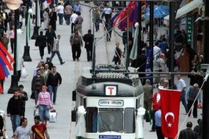 Cumhuriyet Caddesi İstiklal'i aratmıyor