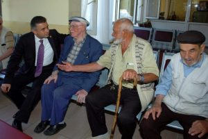 Şerbet&ccedil;ioğlu yaşlıları unutmadı