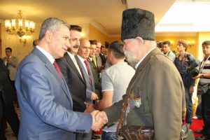"Ger&ccedil;ek bayramların tadını en kısa zamanda alacağız"