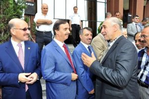 Yıldırım ailesi bayramın 1. g&uuml;n&uuml; bayramlaştı