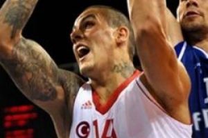 İlkan kavgasında son g&uuml;len Fenerbah&ccedil;e