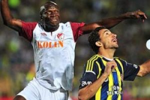 Taraftar Mehmet Topal'ı &uuml;zd&uuml;