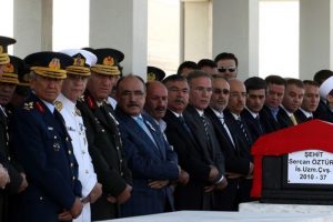 &Ouml;zt&uuml;rk son yolculuğuna uğurlandı