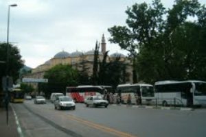 Bursa'da turist otob&uuml;slerine neden otopark yok?
