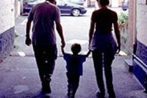 İzne gelen asker, eşi ve 1 yaşındaki kızı &ouml;ld&uuml;