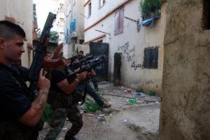 L&uuml;bnan'da &ccedil;atışma: 5 &ouml;l&uuml;