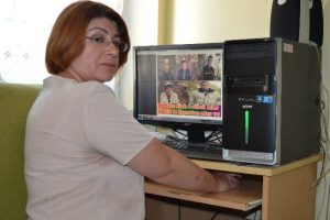 Polis bir yıldır rehin tutuluyor