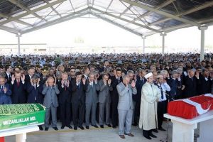 Ter&ouml;r şehitleri son yolculuklarına uğurlanıyor