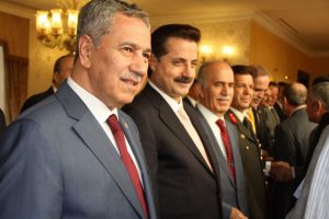 AK Parti'de kimler gidiyor, kimler kalıyor?