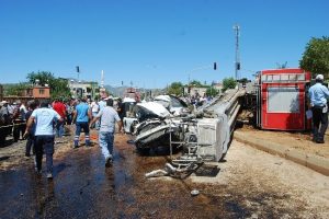 Kozan'da trafik kazası: 2 &ouml;l&uuml;, 2 yaralı