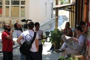 Nil&uuml;fer'den beyaz perdeye destek