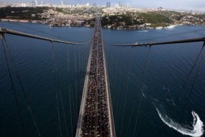 İstanbul'a g&ouml;&ccedil; durmuyor