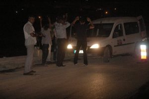Ş&uuml;pheli ara&ccedil; polis alarma ge&ccedil;irdi