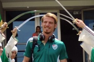 Serdar Aziz şoku!