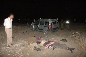 Van'da trafik kazası: 4 &ouml;l&uuml;, 2 yaralı
