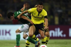 G&ouml;tze Dortmund'u ipten aldı!