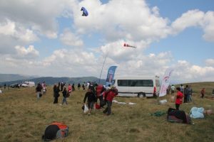 Yama&ccedil; paraş&uuml;t&uuml; şampiyonasına hava engeli