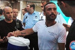 Seyyar satıcı: Dağa &ccedil;ıkarım Zabıta: İndiririz