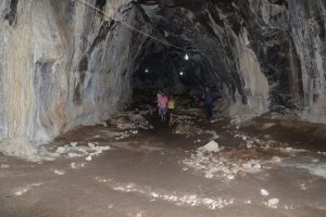B&uuml;y&uuml;k İskender mağarasına ilgi artıyor