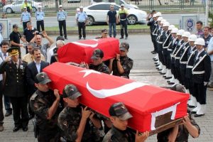 Kazada &ouml;len polis ve kızına g&ouml;zyaşı