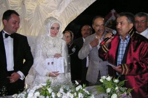 Beş şahitli nikah t&ouml;reninde beş &ccedil;ocuk istendi