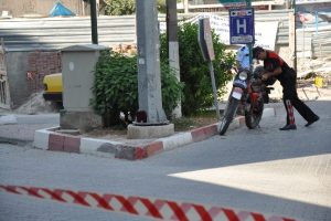 Tarsus'ta ş&uuml;pheli paket korkuttu