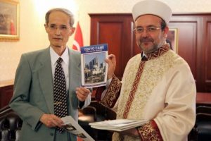 Japon M&uuml;sl&uuml;manları Diyanet'te