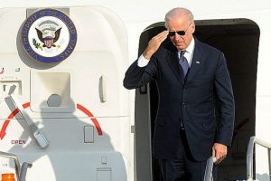 Biden'den Irak'a kritik ziyaret