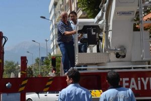 Borcunu &ouml;deyemeyince tutuklandı