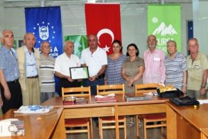 Tarih&ccedil;i Yıldızalp'e teşekk&uuml;r