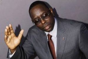Senegal Cumhurbaşkanı'ndan &ouml;rnek karar
