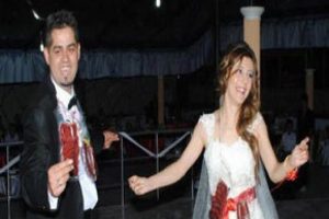 Gelinle damada onu da taktılar