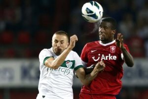 Futbolcular g&ouml;z yaşlarına hakim olamadı