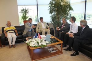 Bosna Hersek B&uuml;y&uuml;kel&ccedil;isi'nden BTSO'ya veda ziyareti