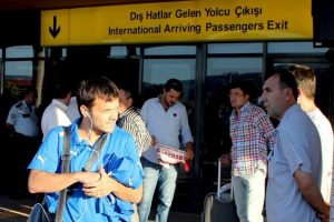 Bursaspor Hollanda'dan d&ouml;nd&uuml;