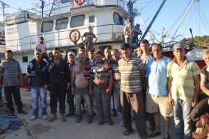 &Ccedil;anakkale'de de balık&ccedil;ılar eylemde