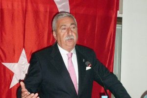 "Esnaf ve sanatkarların meseleleri &ccedil;&ouml;z&uuml;lmeli"