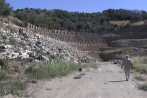 40 bin kişilik stadyum ortaya &ccedil;ıkarıldı