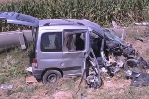 Kamyonet takla attı: 4 yaralı