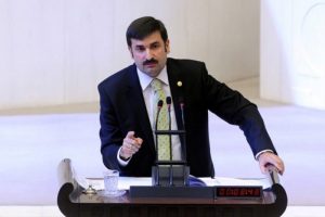 Kimse g&ouml;revinden ka&ccedil;ınmaz
