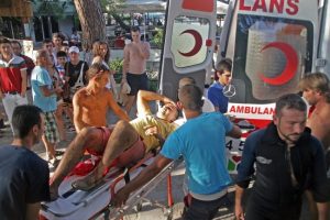 Kemer'de silahlı saldırı