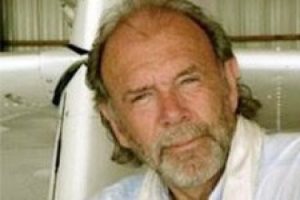 Richard Bach u&ccedil;ak kazası ge&ccedil;irdi