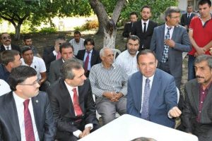Bozdağ'dan şehit evine ziyaret