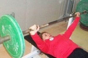 &Ouml;zlem Becerikli'den bronz madalya