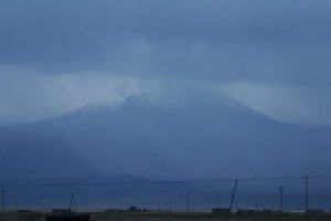 Ağrı dağı'na kar yağdı