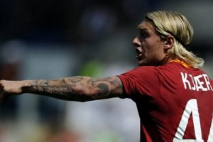 Simon Kjaer Aslan gibi